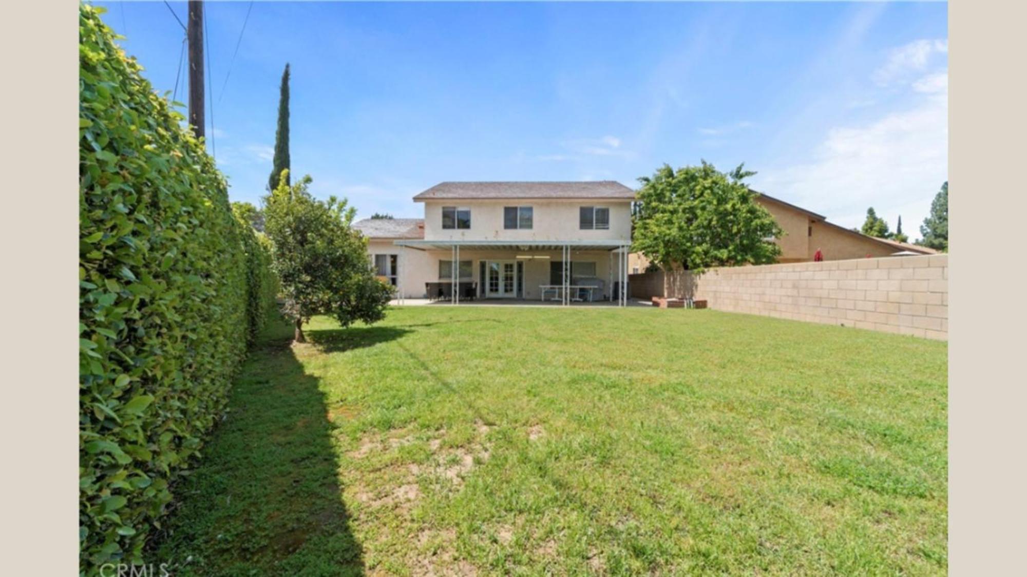 Valley Gem, Spacious 5 Bedroom 3 Bath, Sleeps 11 - Los Angeles, Los Angeles